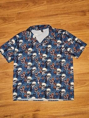 SHEIN XL Blue & White Skull Floral Short-Sleeve Button Shirt